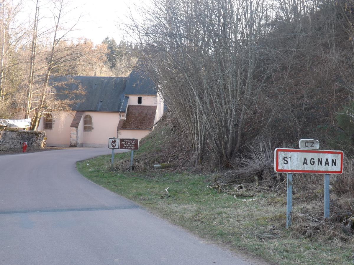 La Vieille Auberge Du Lac Saint-Agnan  Exterior photo